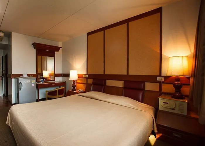Nana Hotel Bangkok 3* Bangkok